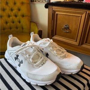 Under Armour Charged Assert Women’s Sneakers